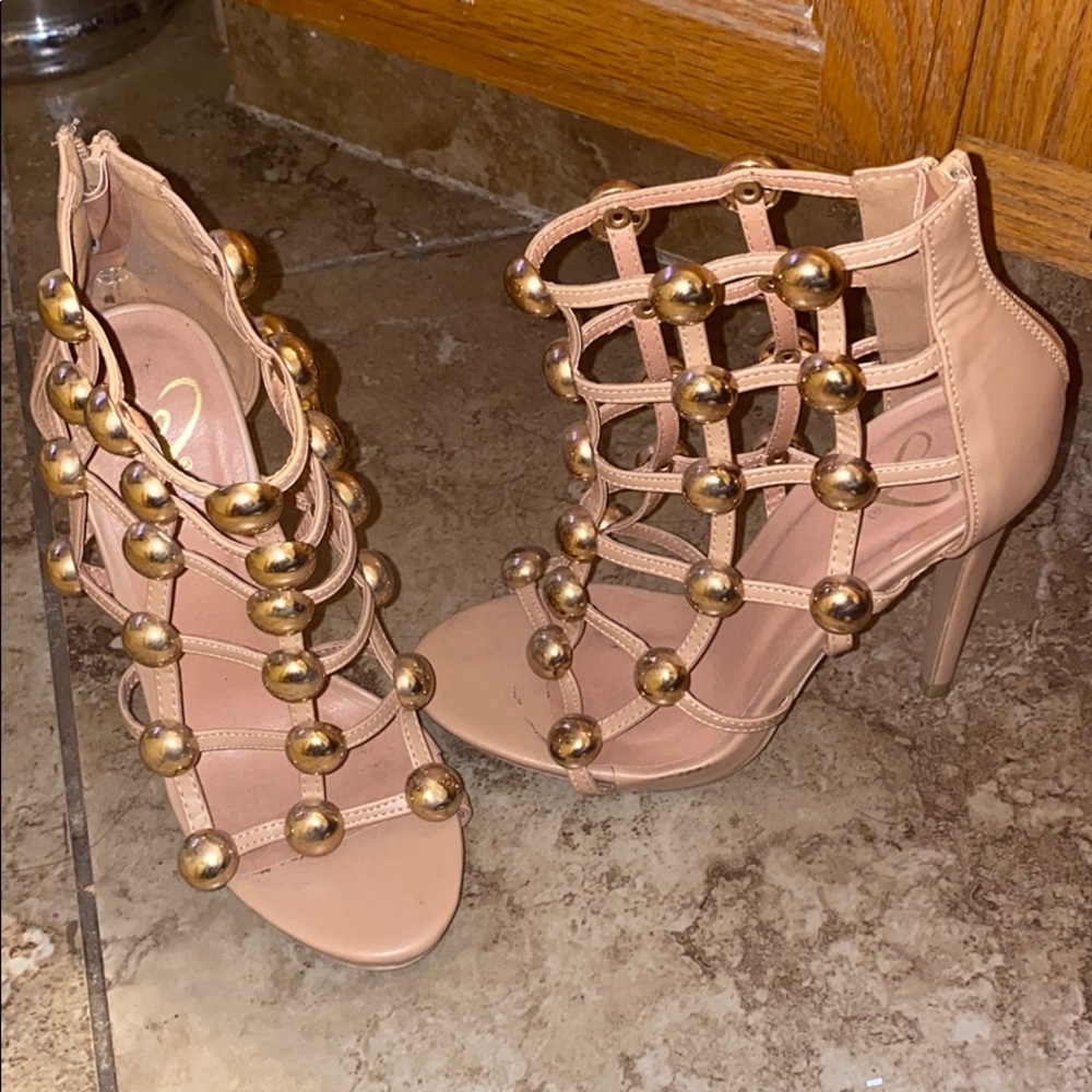 Barely Used GORGEOUS Nude Heels